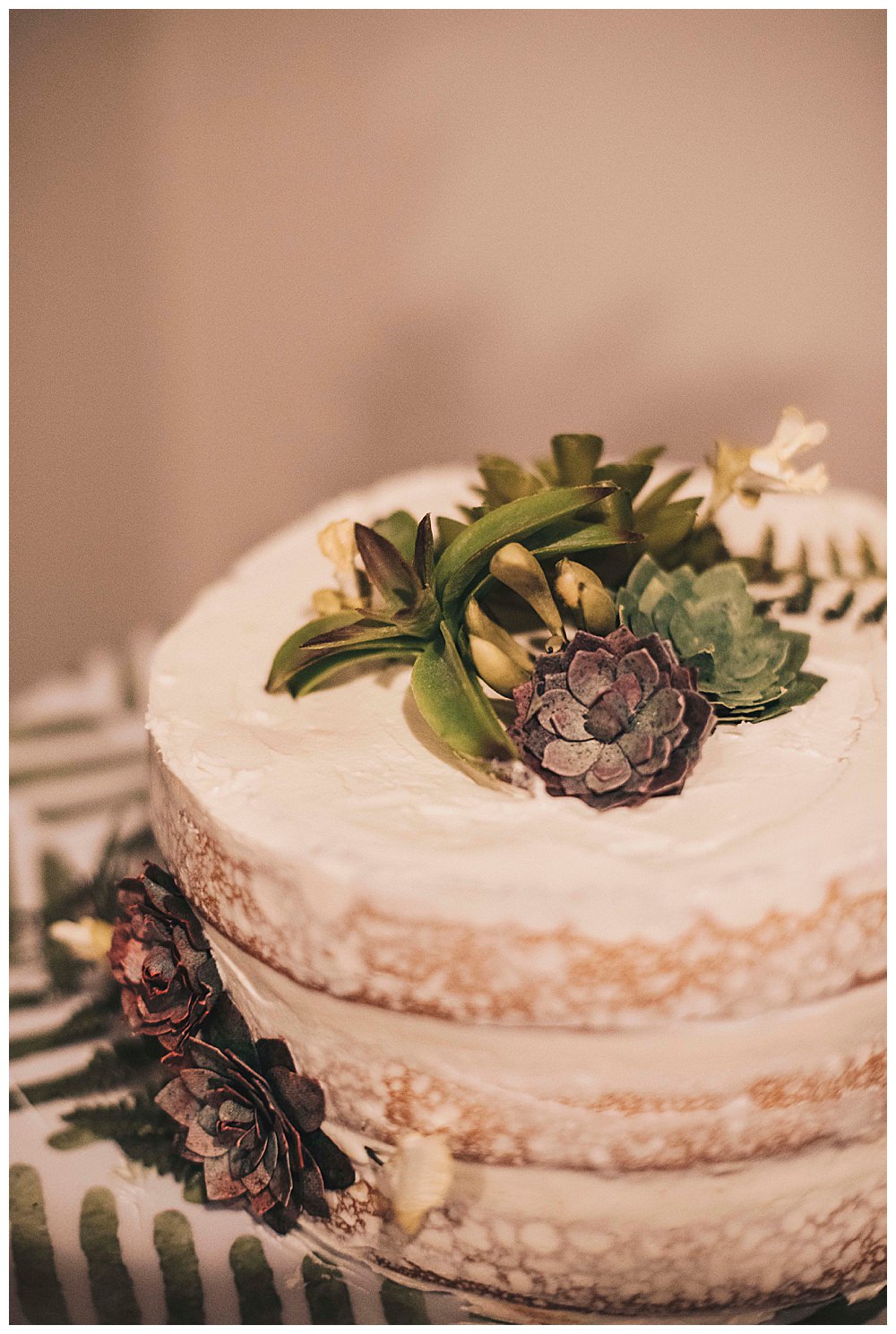 simple-wedding-cake