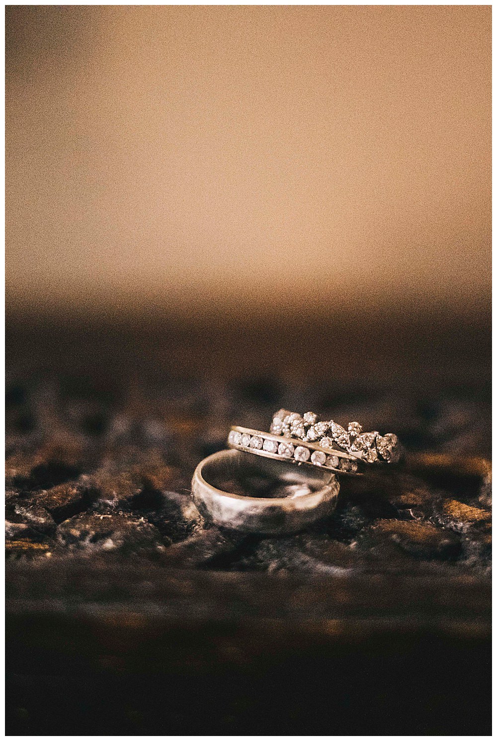 wedding-ring-photography