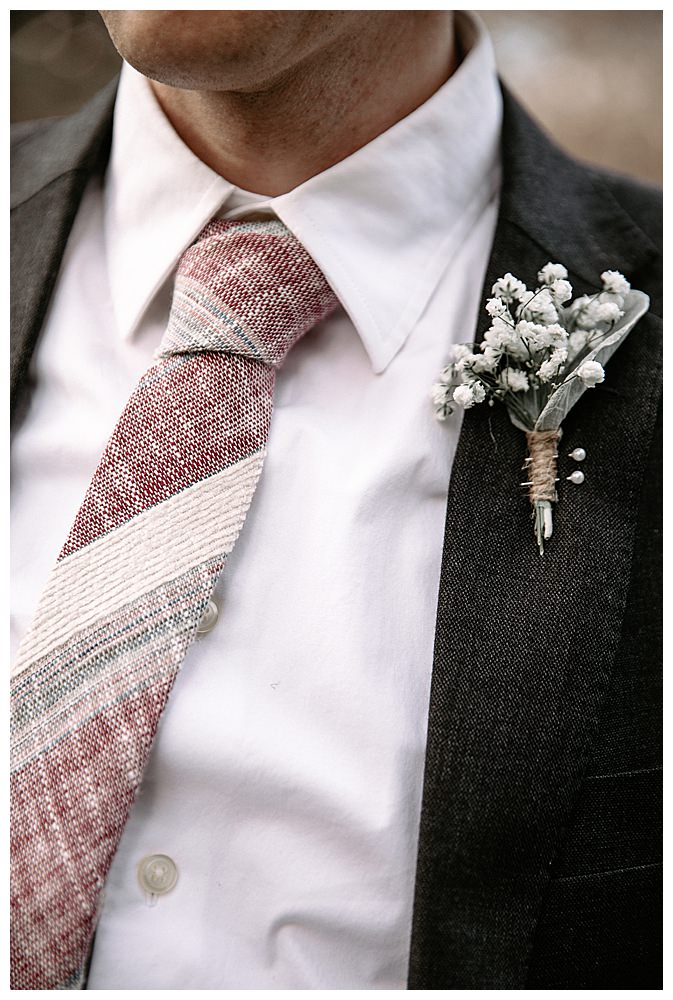 fall-wedding-groom-accessories