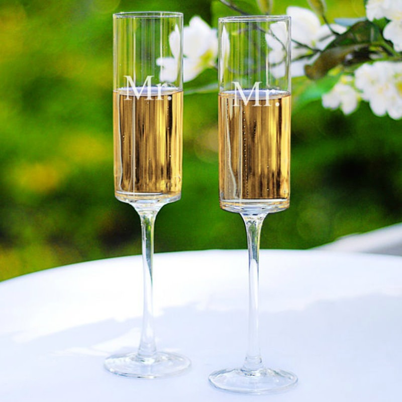 gay-wedding-champagne-flutes