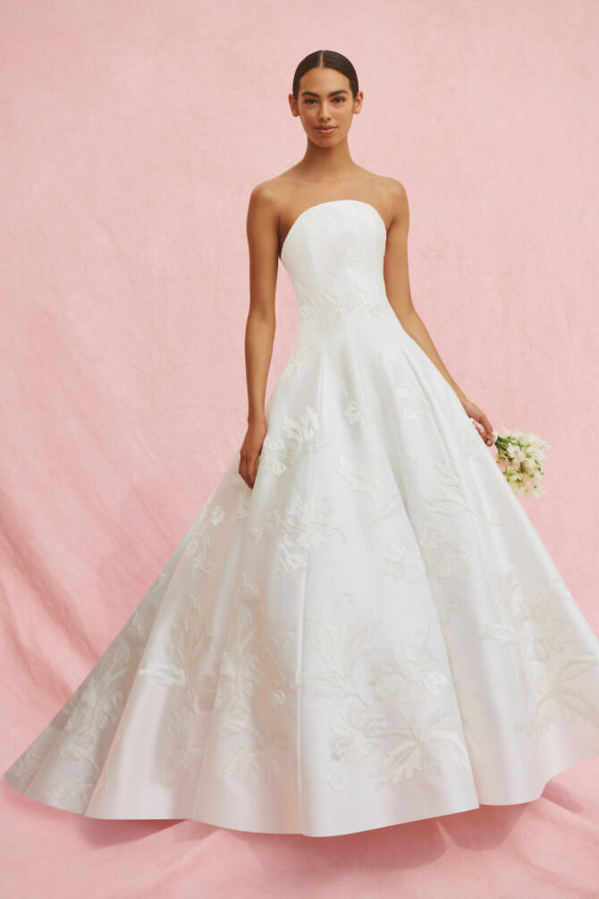 Manuella Wedding Dress By Carolina Herrera Love Inc Maglove Inc