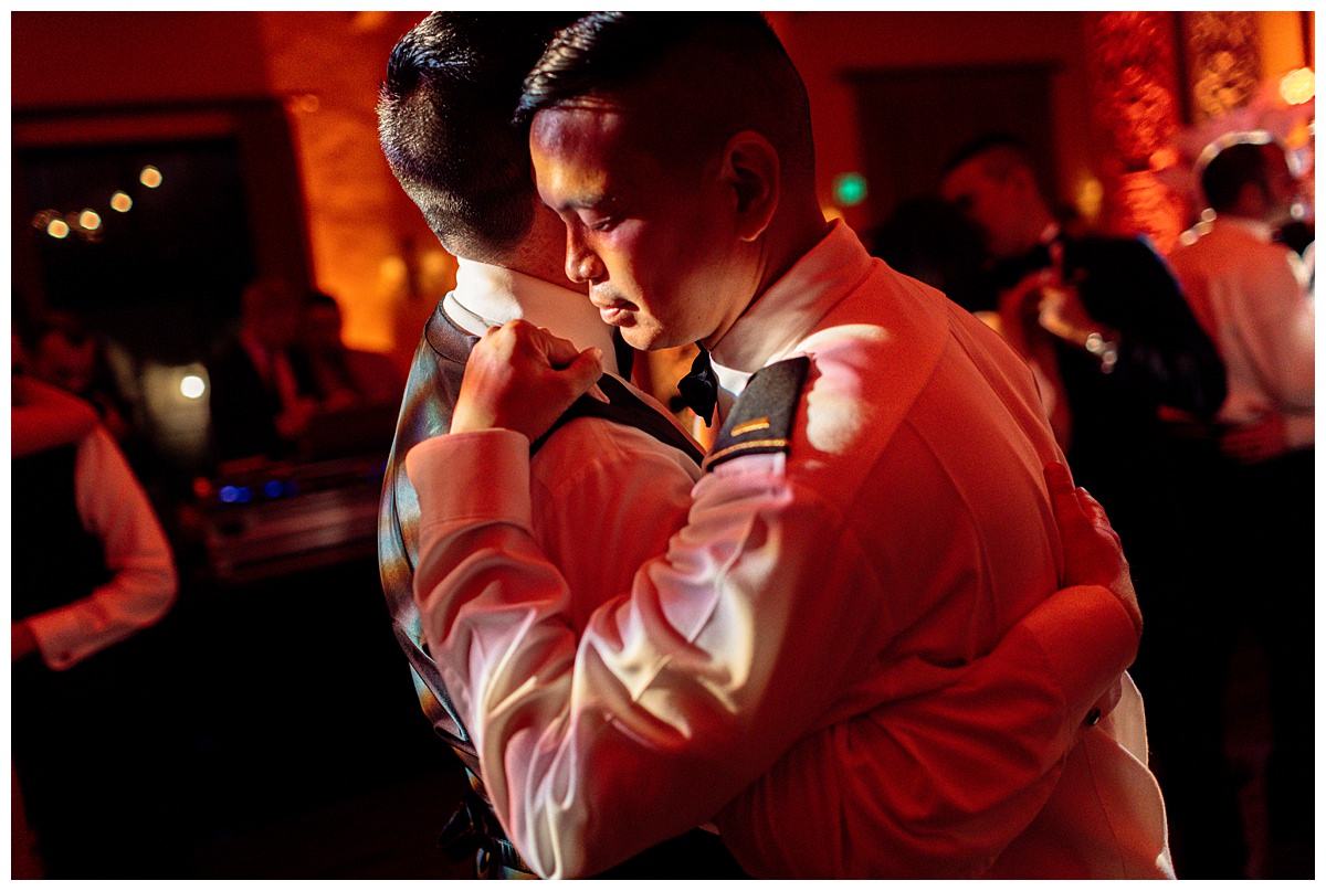 gay-military-wedding-first-dance