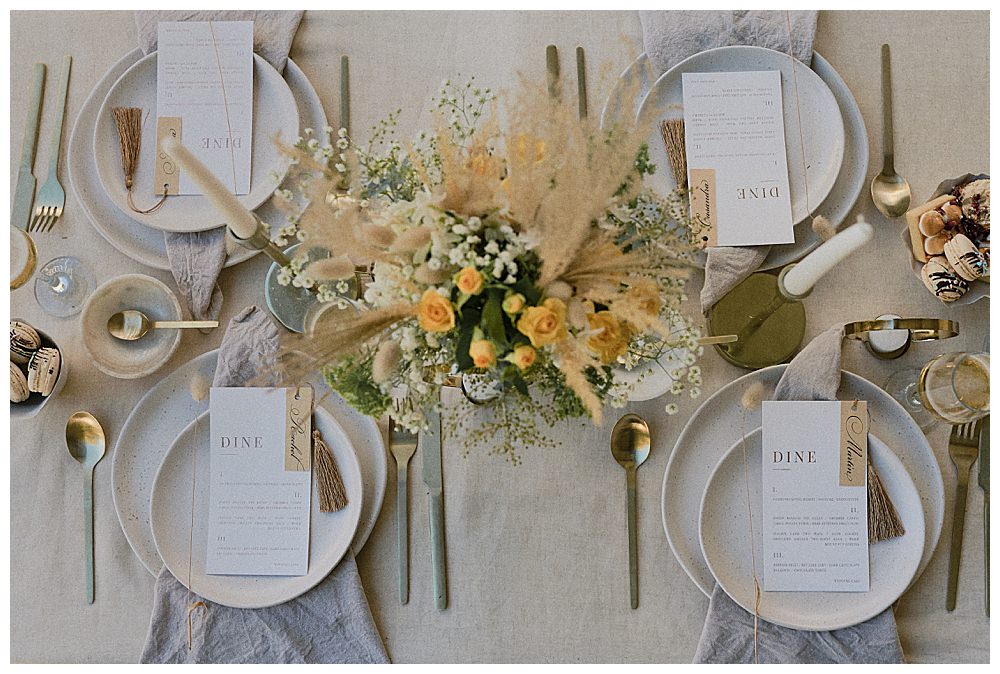 neutral-tone-wedding-tabletop-inspiration