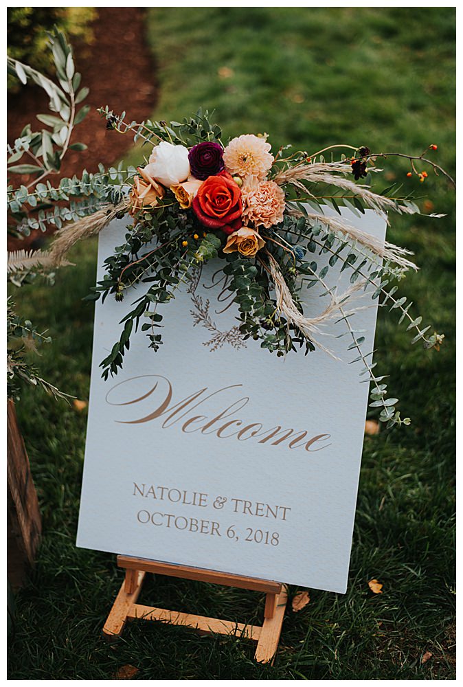 fall-wedding-welcome-sign