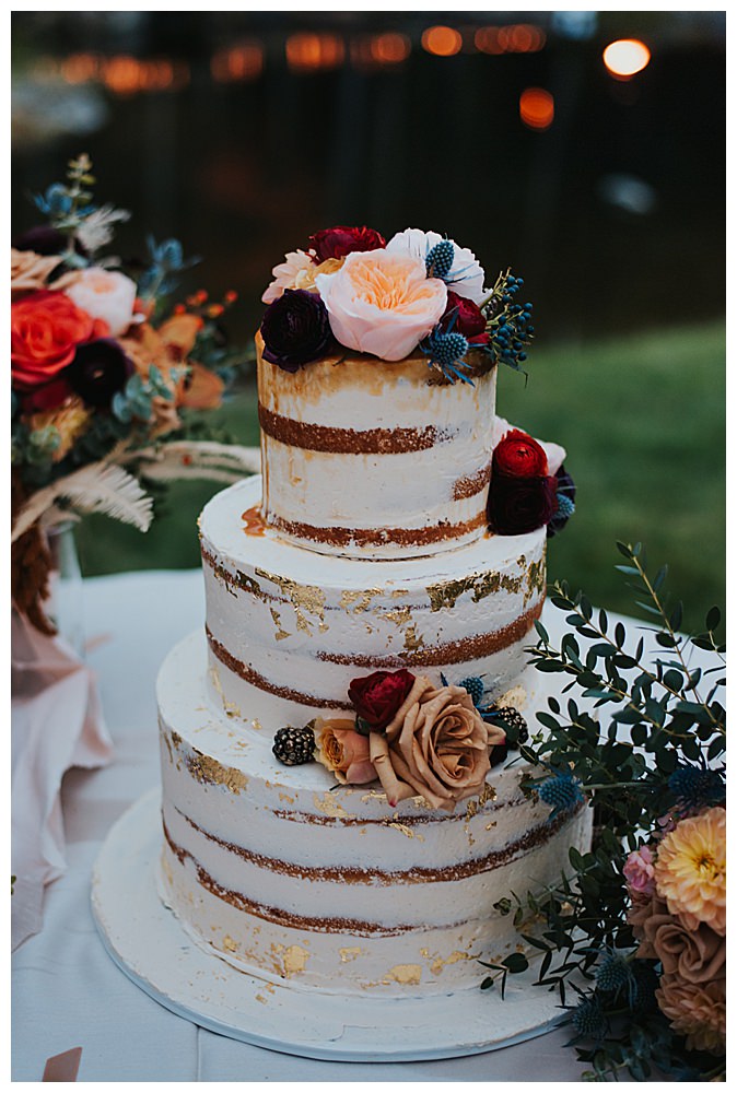 half-naked-wedding-cake