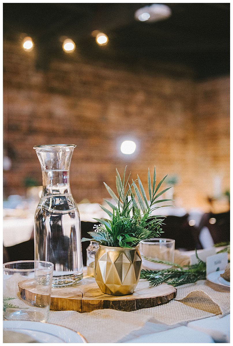 gold-geode-wedding-centerpieces