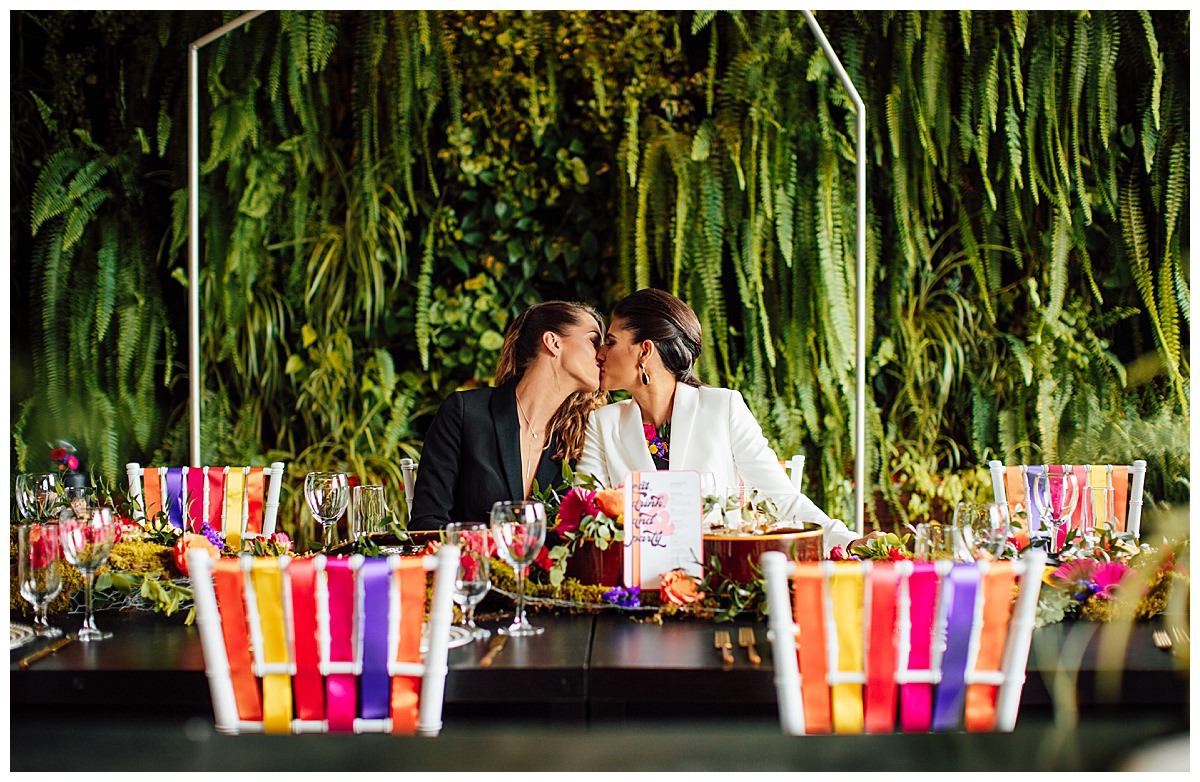 80s-Inspired Glitz & Glam Wedding Inspiration