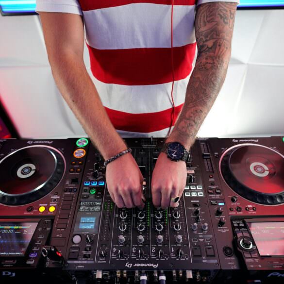 Wedding DJ COVID 19