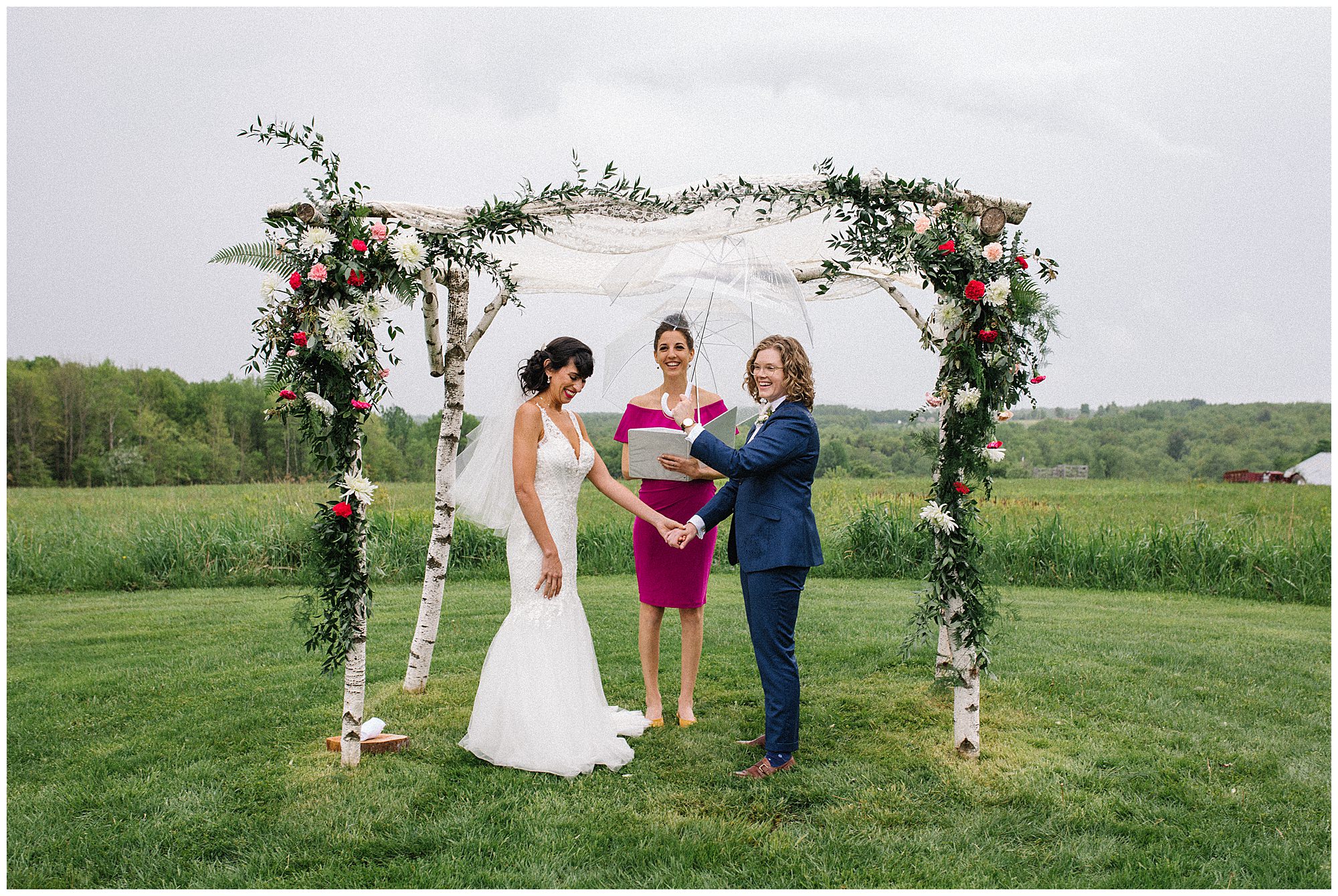 rustic-lesbian-wedding-in-pennsylvania-20