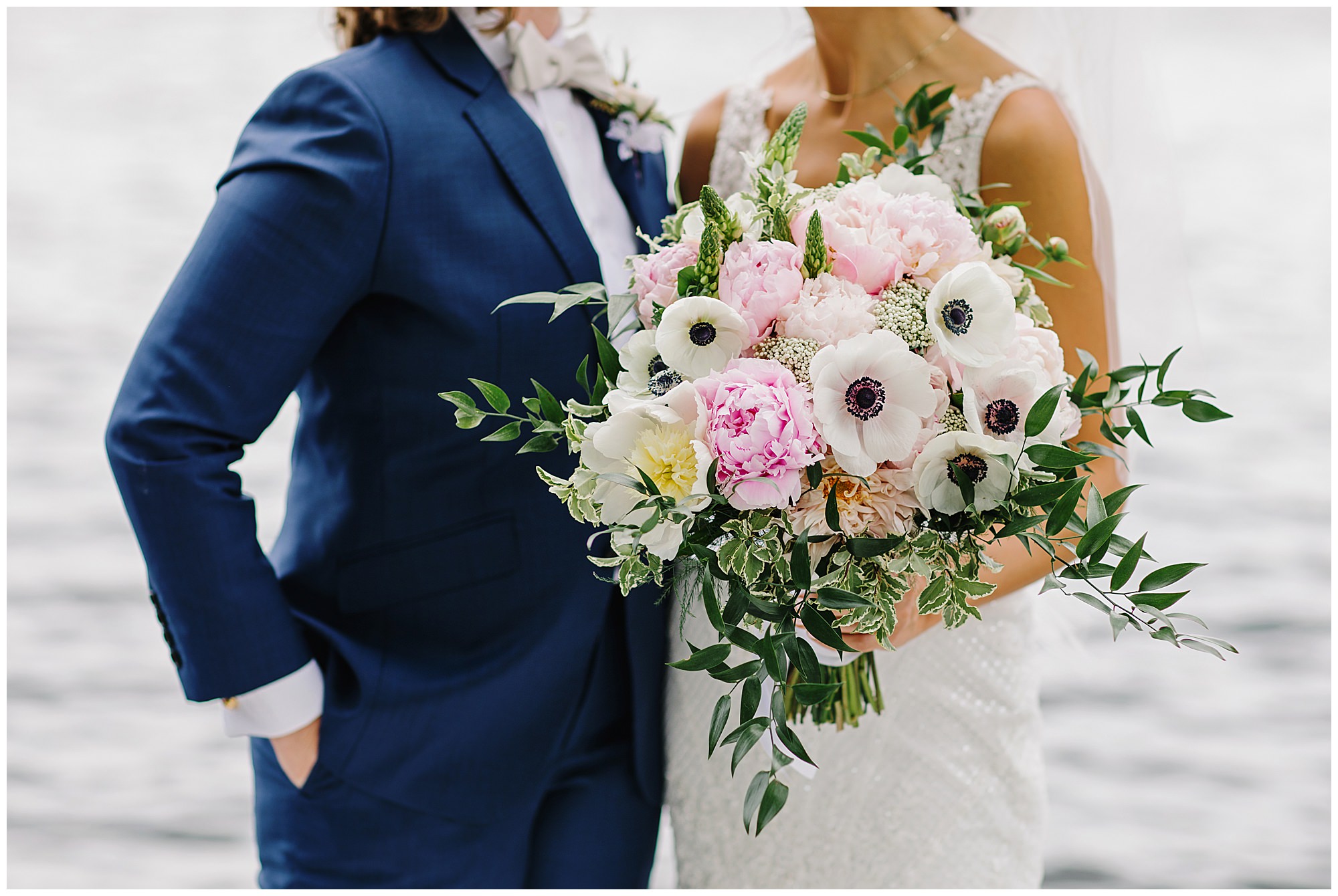 rustic-lesbian-wedding-in-pennsylvania-9