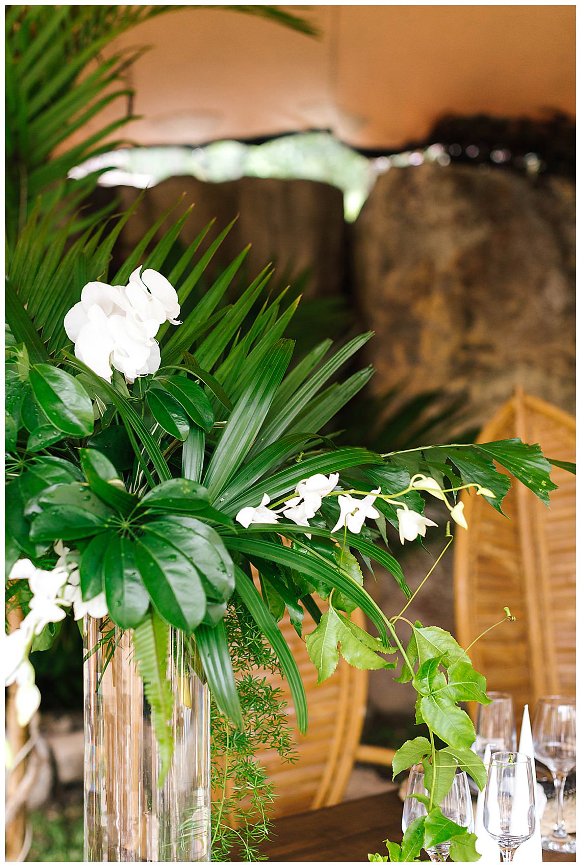 polynesian-wedding-flowers