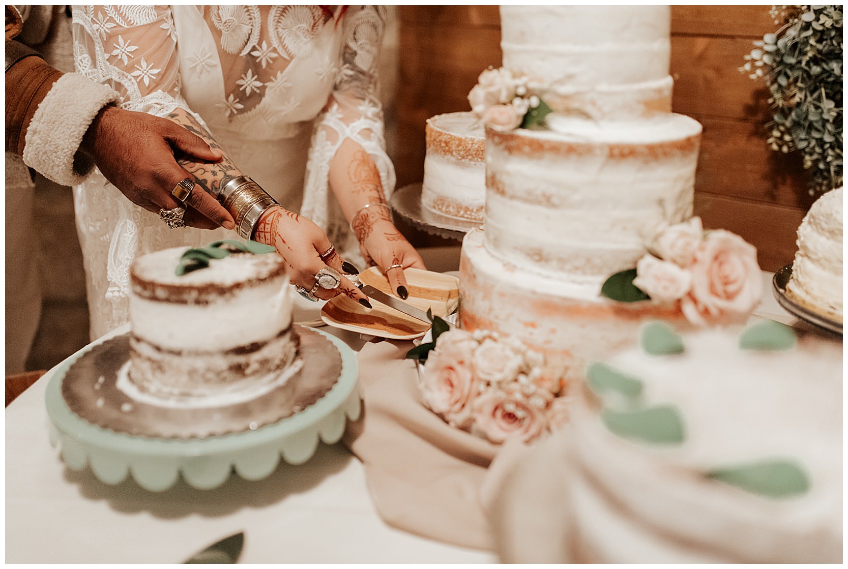 naked-wedding-cakes