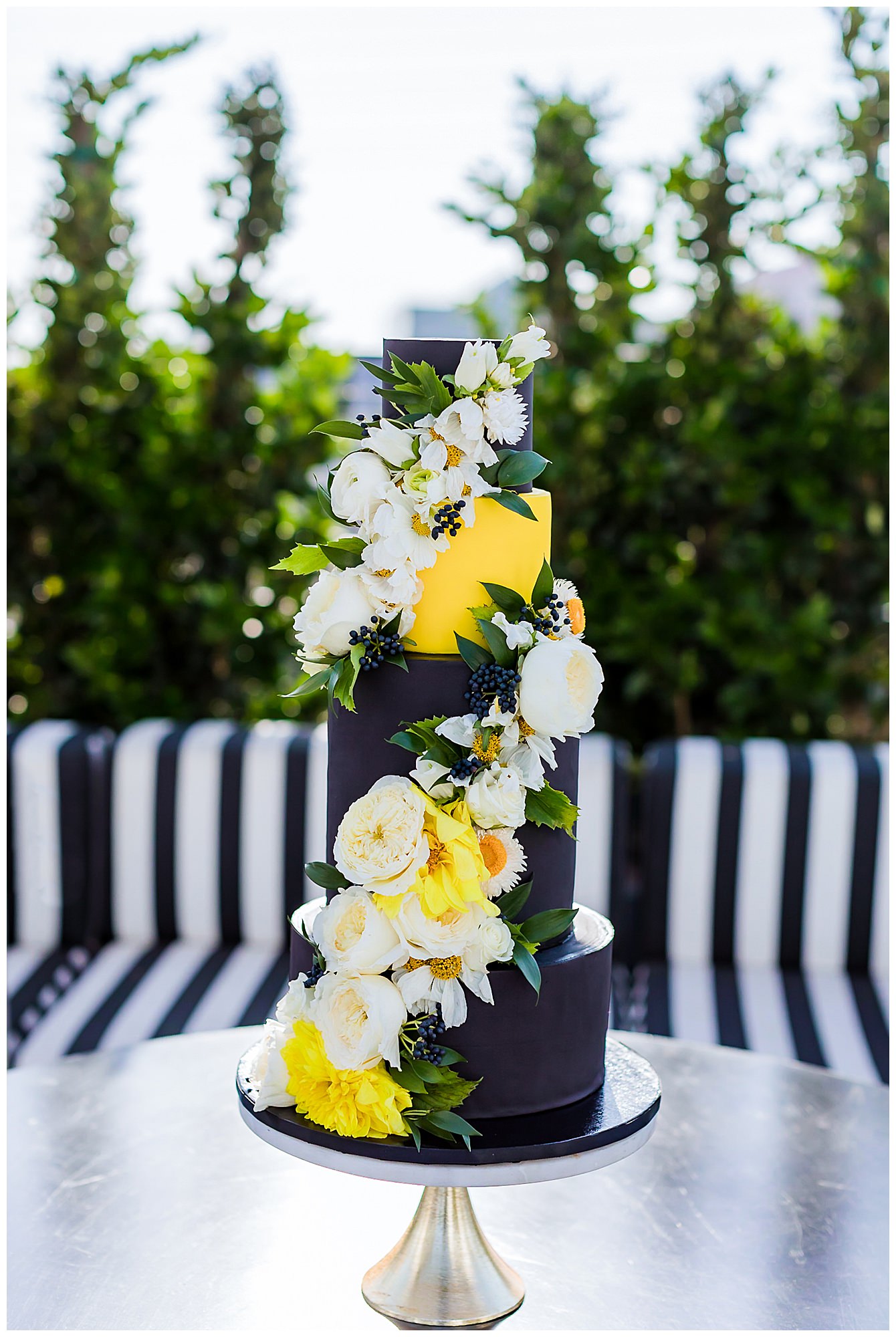 modern-black-and-white-yellow-wedding-inspiration-shoot-8