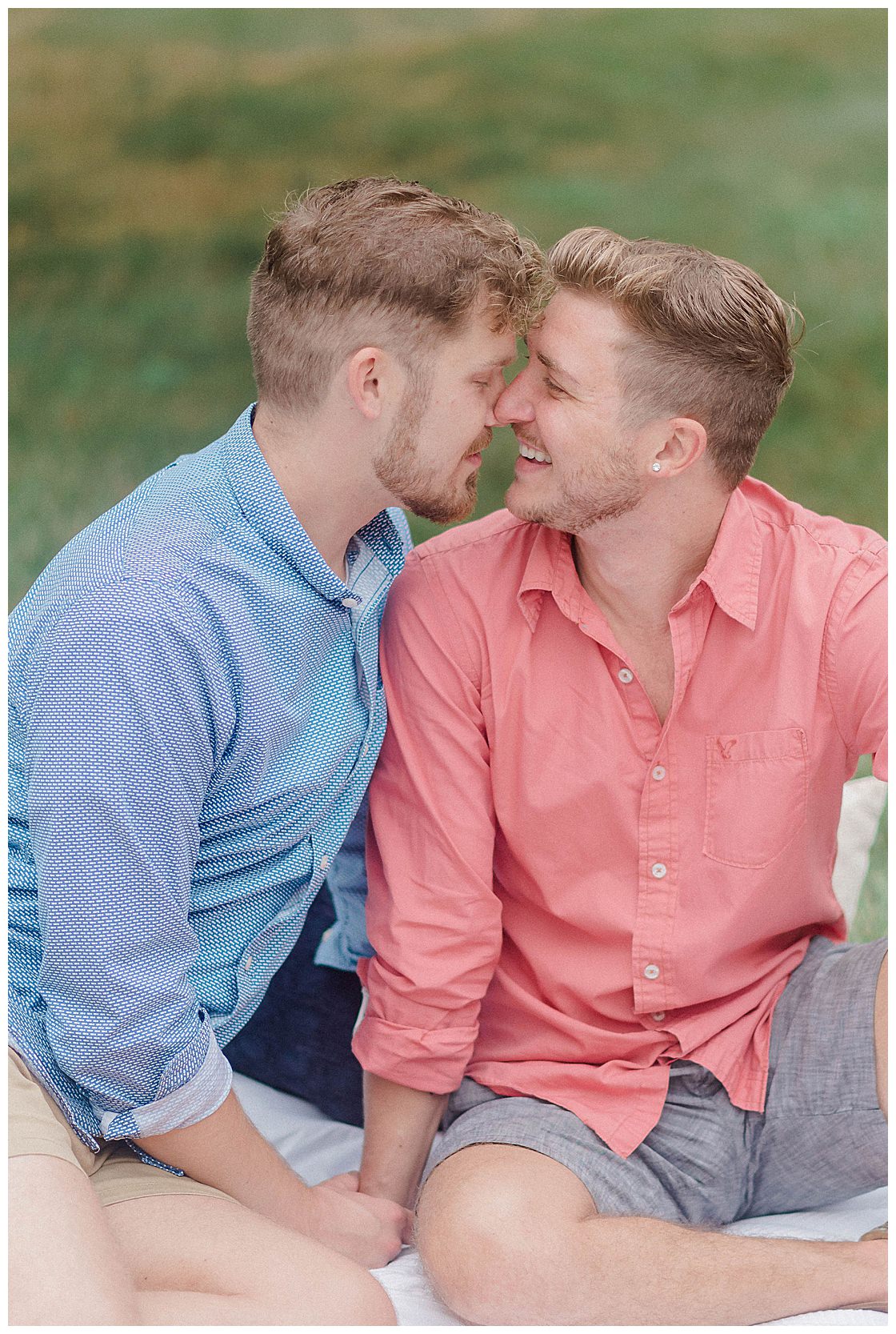 outdoor-picnic-gay-engagement-session-4