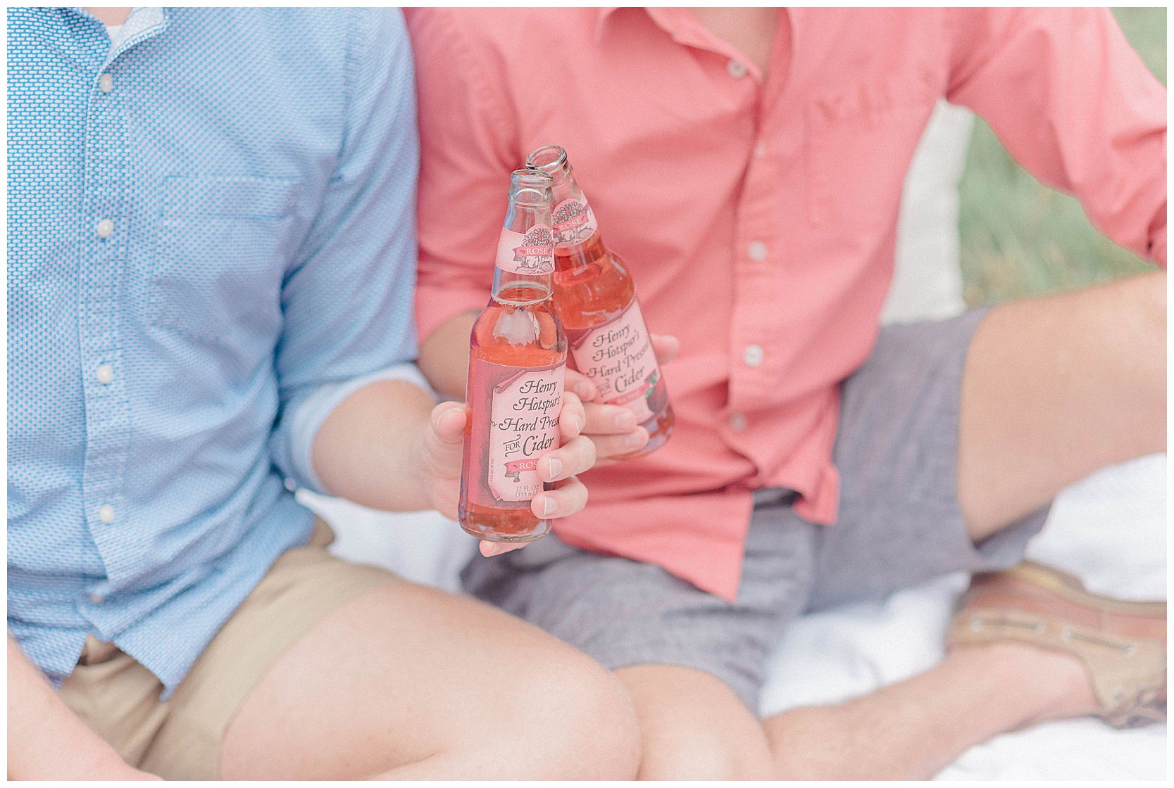 outdoor-picnic-gay-engagement-session-7