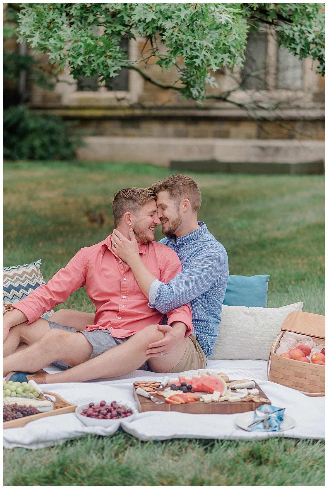 outdoor-picnic-gay-engagement-session-9