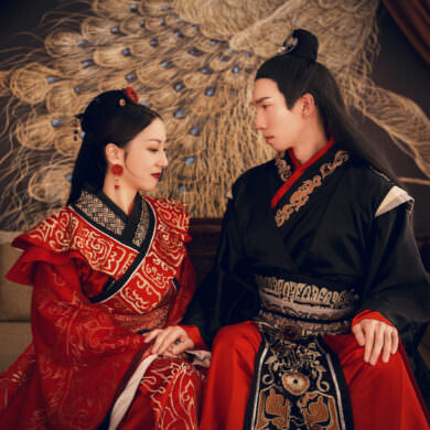 Vintage Inspired Chinese Engagement Shoot