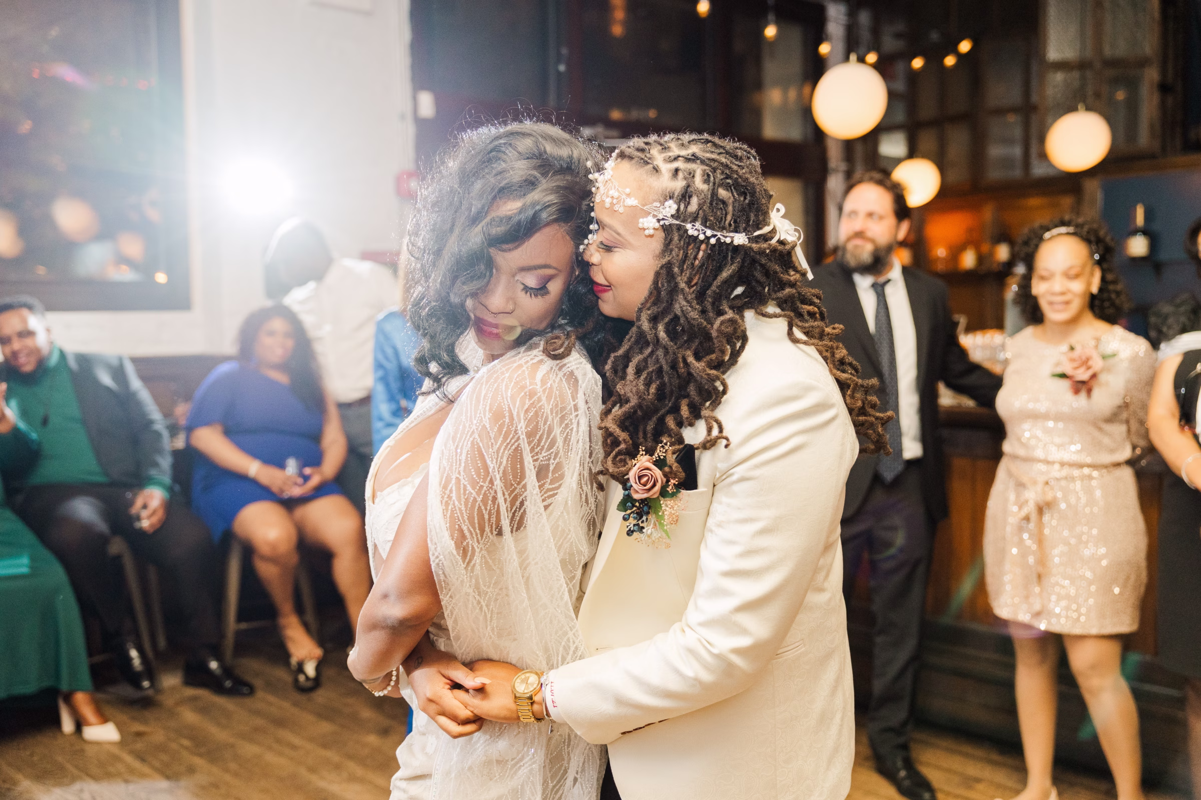 lesbian weddings songs - 25 Lesbian First Dance Songs lesbian weddings songs