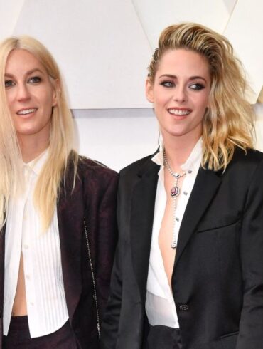 Kristen Stewart marries Dylan Meyer