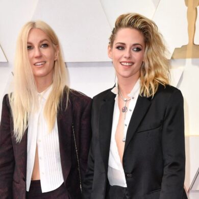 Kristen Stewart marries Dylan Meyer