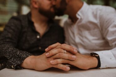 How to Spot A Trustworthy Wedding Vendor