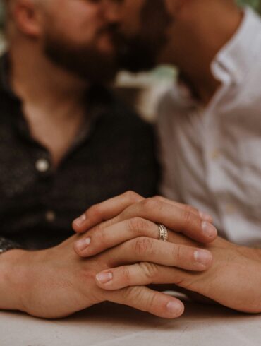 How to Spot A Trustworthy Wedding Vendor