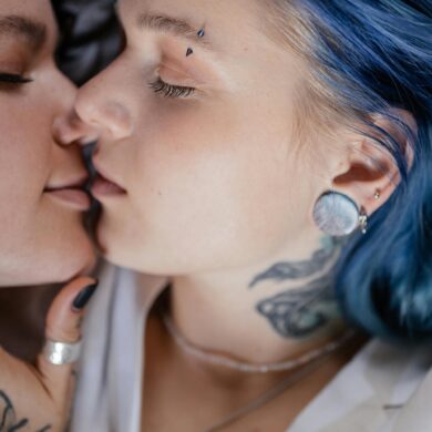 Best Wedding Kisses 2025