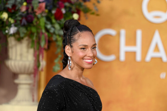 Alicia Keys Baby Braid Hairstyle Inspiration