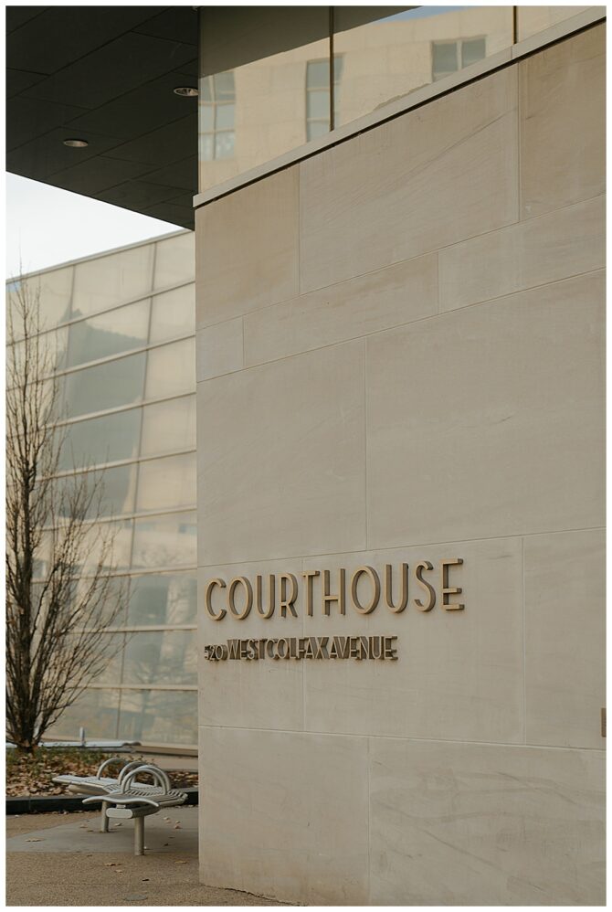 lesbian courthouse elopement 12