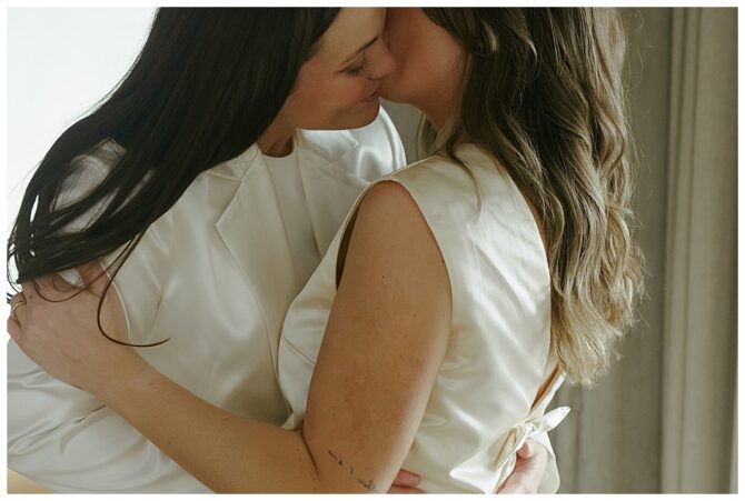 lesbian courthouse elopement 6