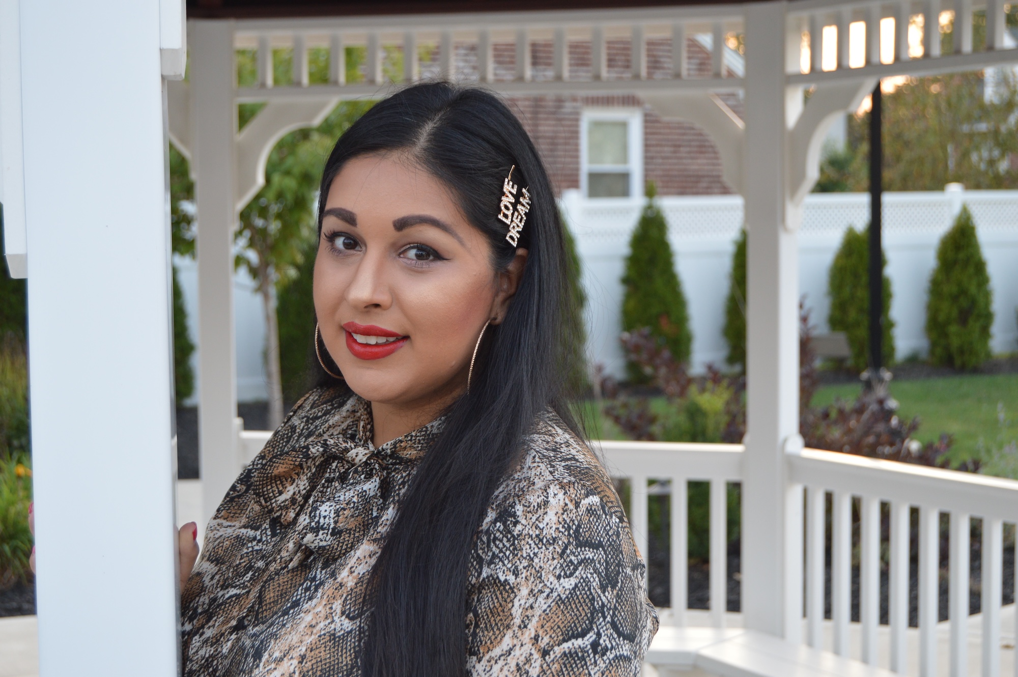 ruhee head shot