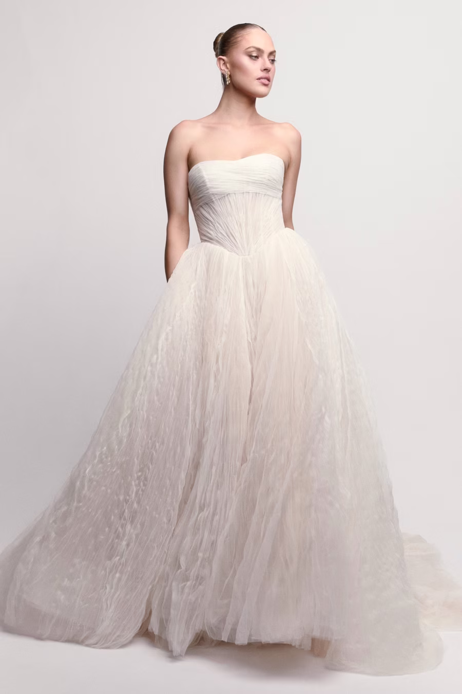 Cornelia watters - 18 Taylor Swift Wedding Dress Predictions From Top Bridal Designers Cornelia watters