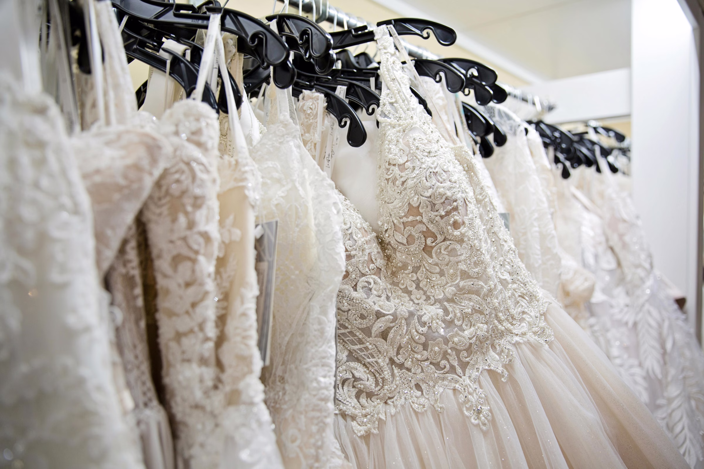 18 Taylor Swift Wedding Dress Predictions From Top Bridal Designers