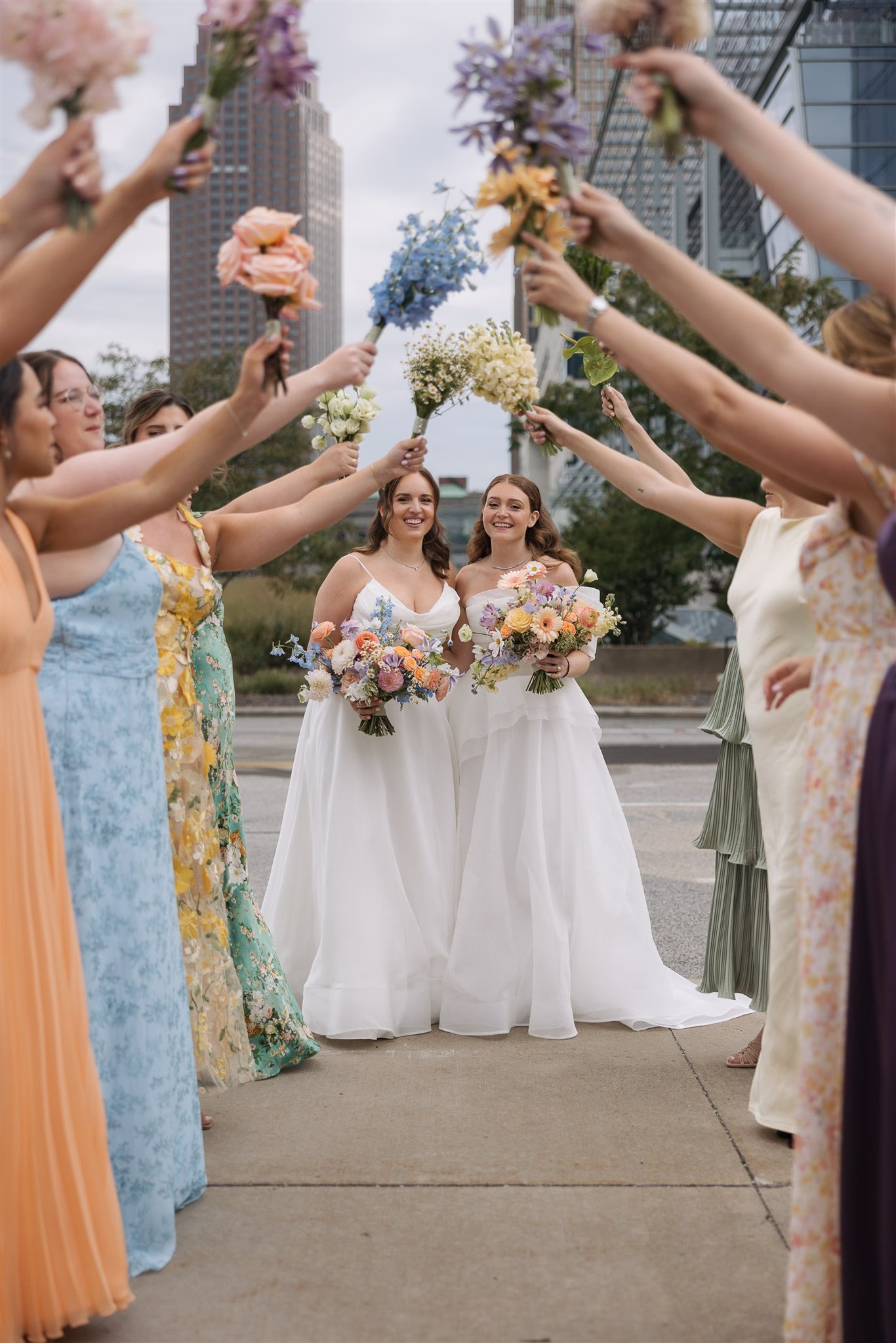 AllieLindsey91325 0345 - Urban Garden Cleveland Wedding With a Merch Station AllieLindsey91325 0345