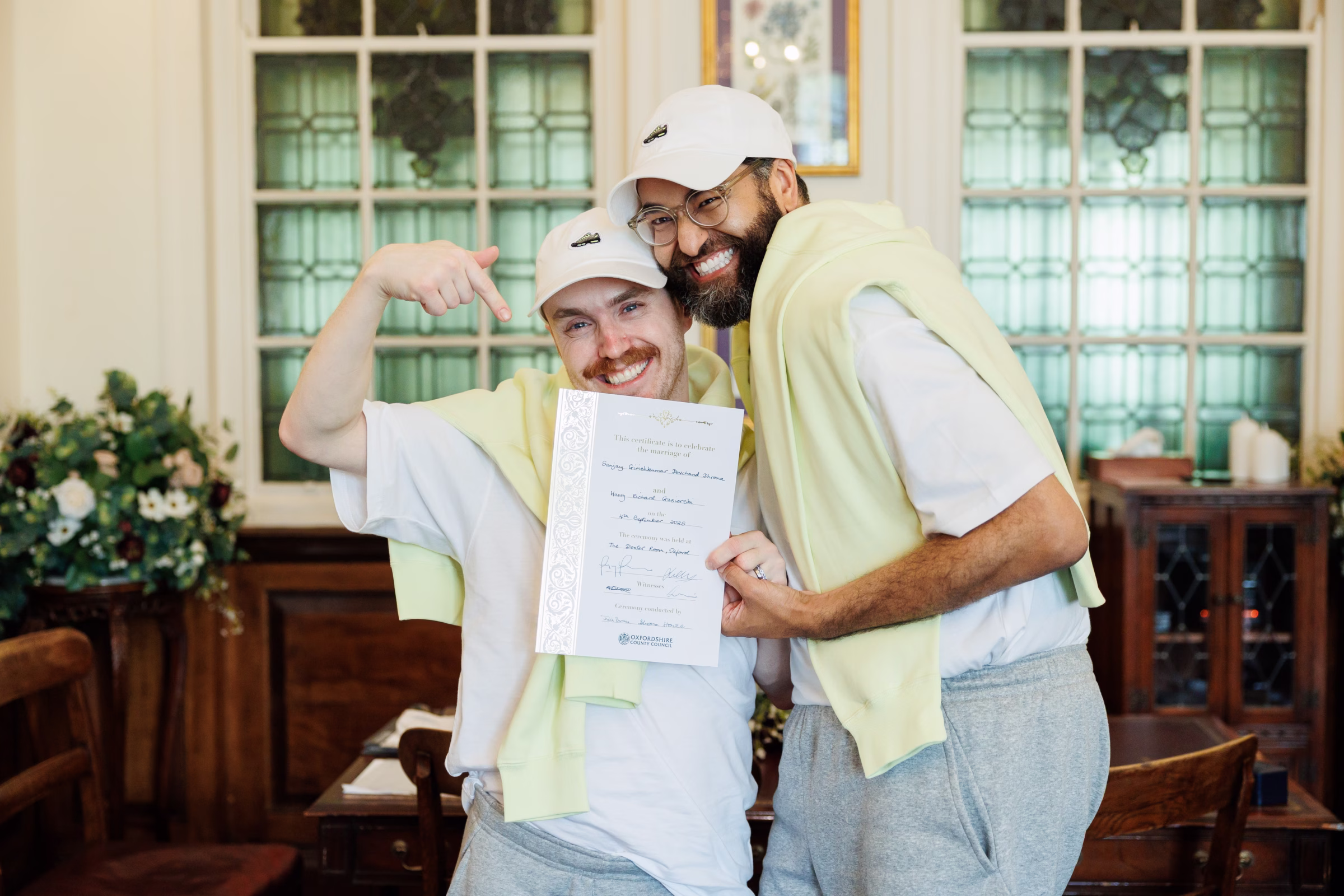 shCivil0149 - This Joyful Gay Hindu Wedding Happened at a Nursing Home -- and There's a Heartwarming Reason Why shCivil0149